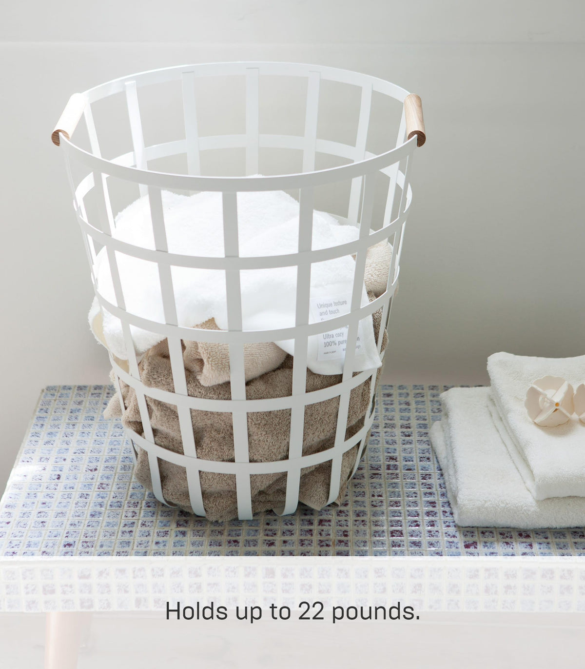 Round Laundry Basket with Steel Frame and Wood Handle